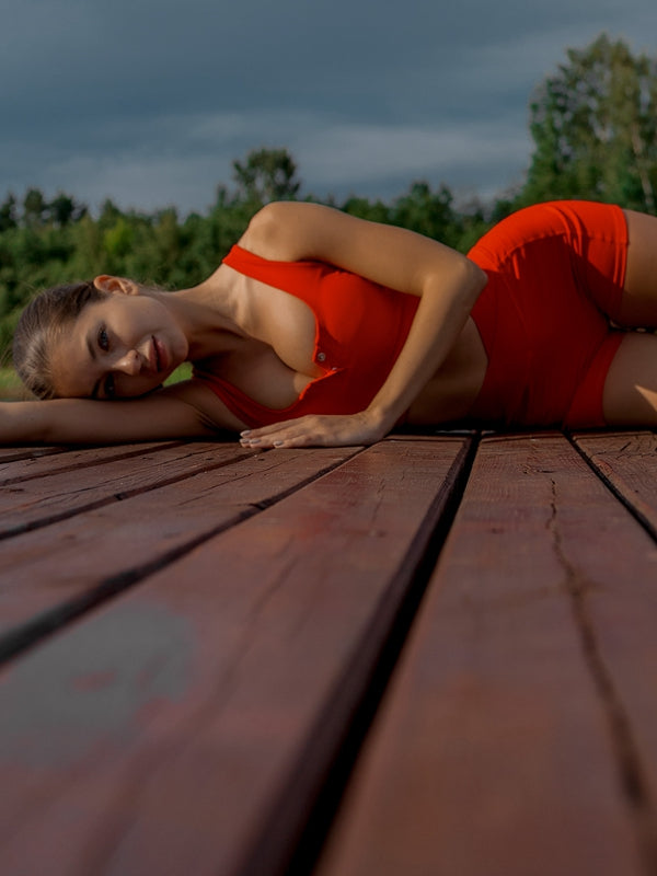 ZASUWA Female Pocket Ribbed V-shape Waist Button Short Tracksuits X ANECHKAANNN ⭐