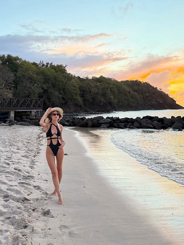 ZASUWA Female Unique Sexy Cutout Beach One Piece