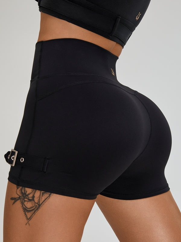 ZASUWA Female Button V-shape Waist Cargo Style Shorts