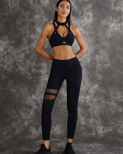 ZASUWA Female Unique Cut Out Pocket Mesh Scrunch Bum Sportswear