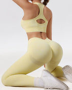 Light Goldenrod Yellow / S