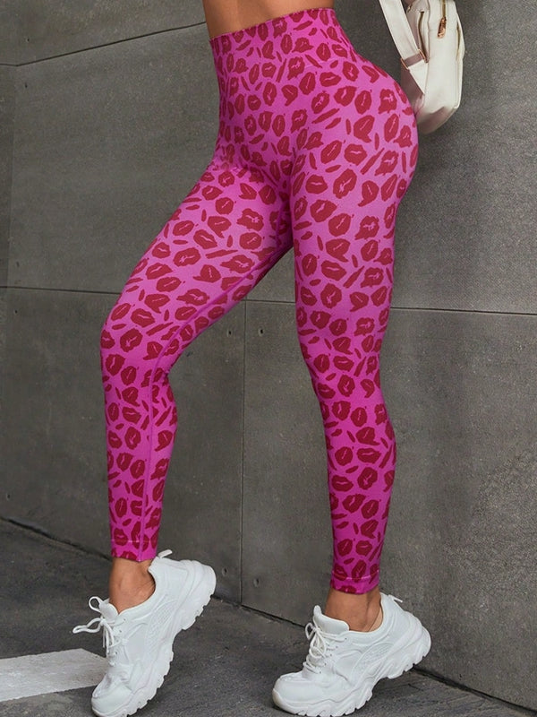 ZASUWA Female “Heart Leopard Print” Scrunch Bum Leggings