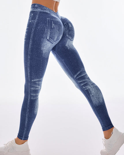 ZASUWA Female Deep V Back Denim Scrunch Bum Shorts