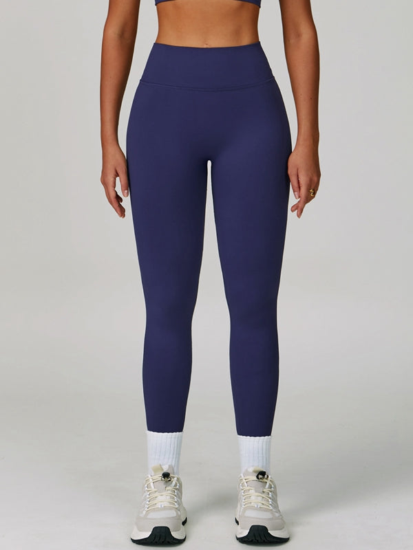 ZASUWA Female Deep V Back Seamless High-rise Short Tracksuit