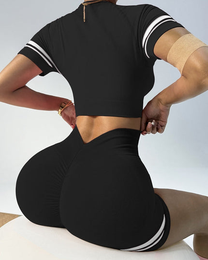 ZASUWA Female Stripes Deep V Back Short Tracksuit
